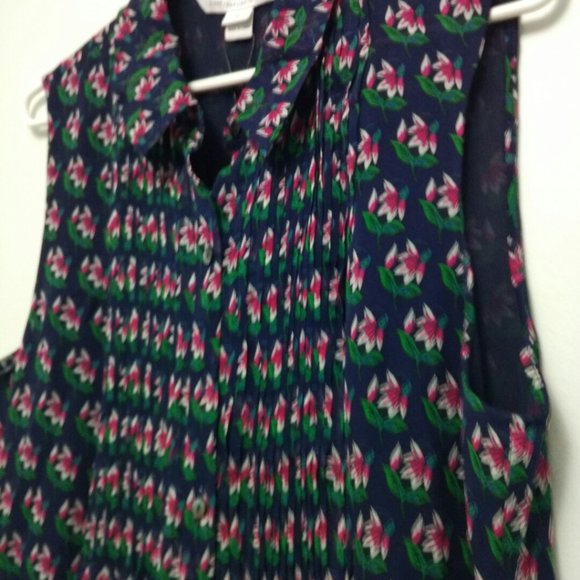 DIANE VON FURSTENBERG Blakely Floral Print Pintuck - Picture 6 of 11